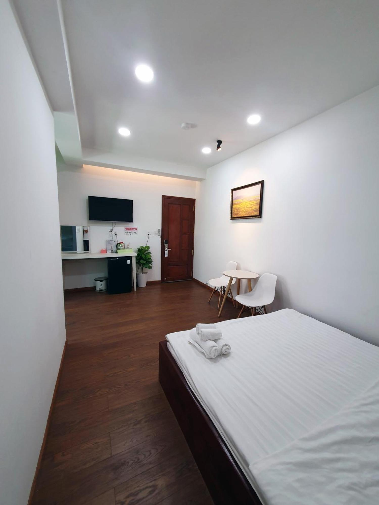 Hero Hostel & Billiards Chau Doc Exterior photo